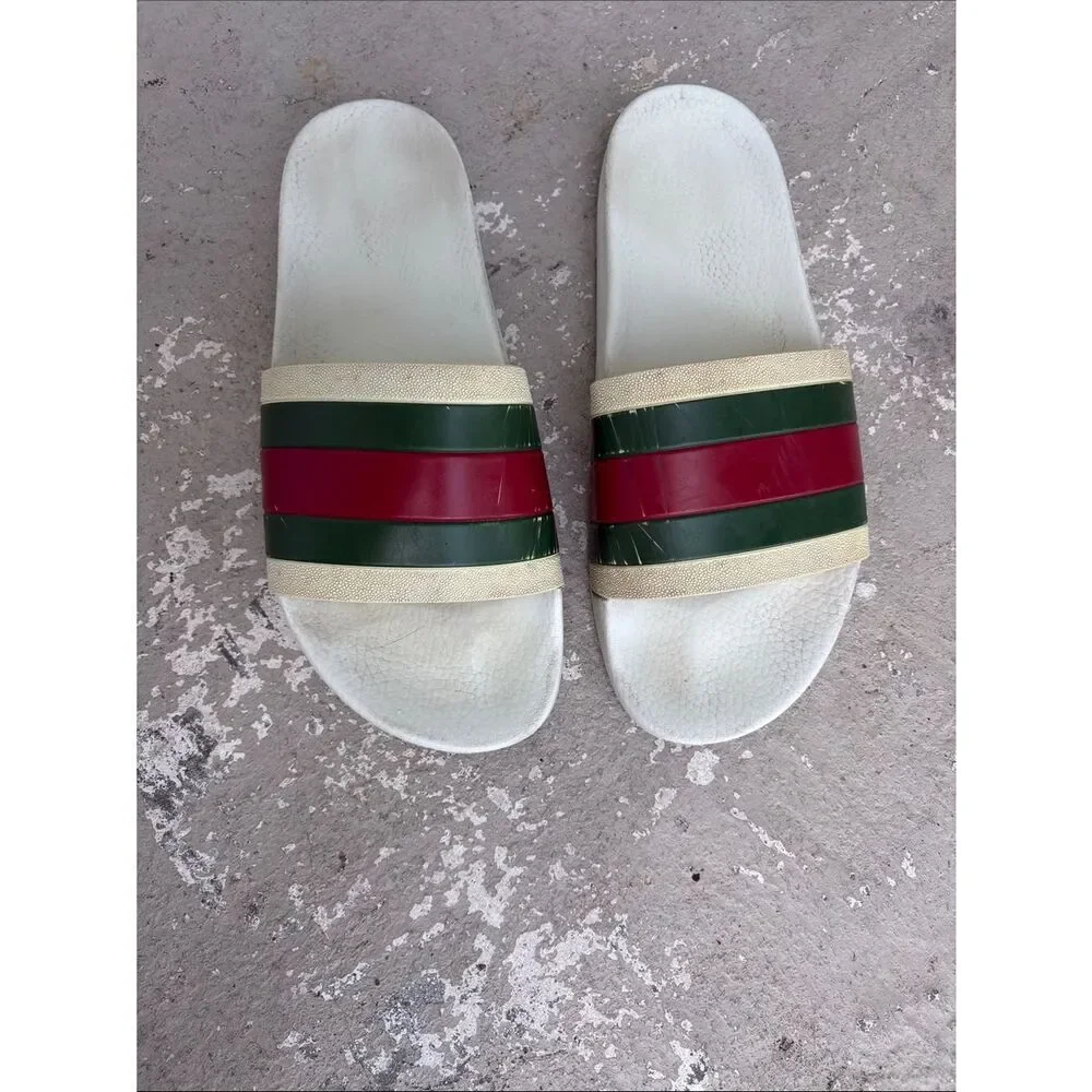 Gucci white 72 pool slides